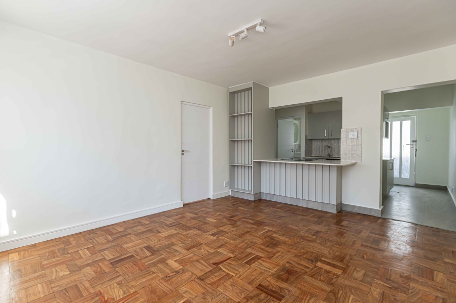 To Let 2 Bedroom Property for Rent in Sea Point Western Cape